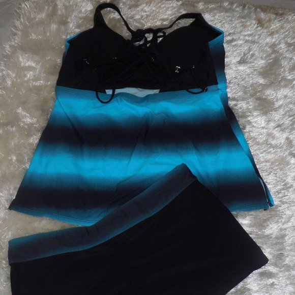 Strappy Back Two piece Swimsuit - Picture 7 of 7